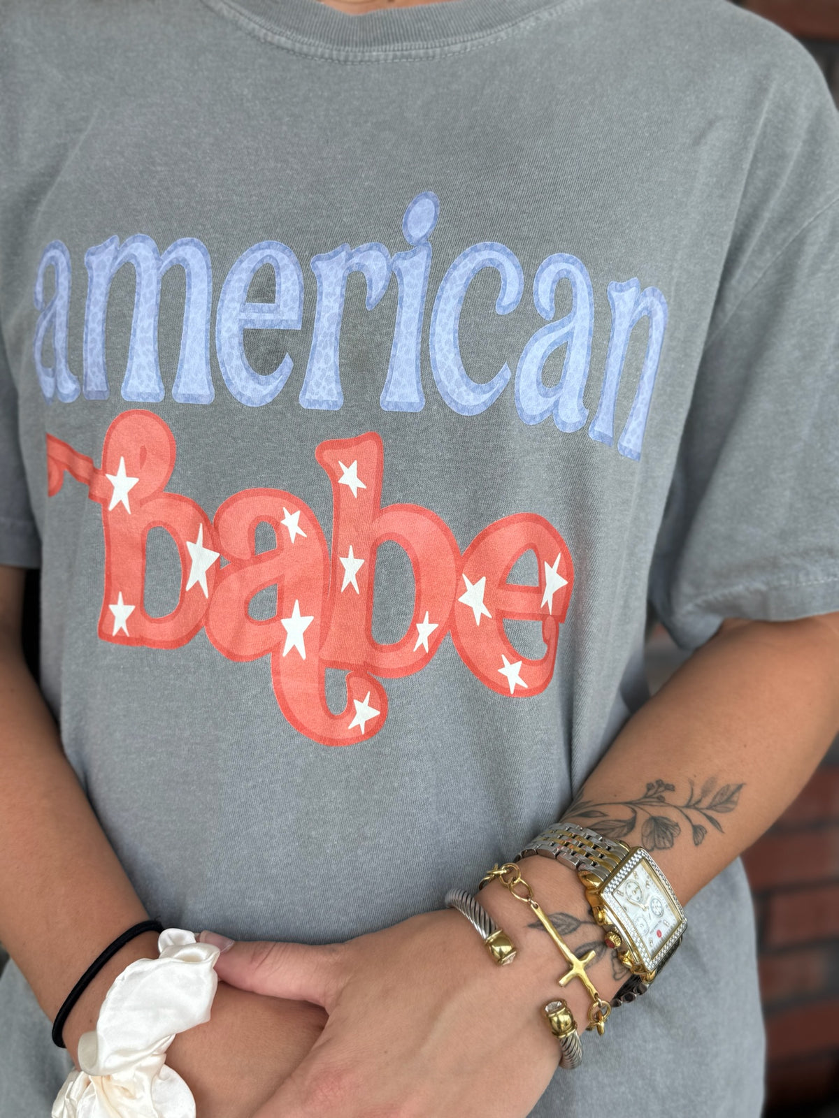 AMERICAN BABE Graphic Tee
