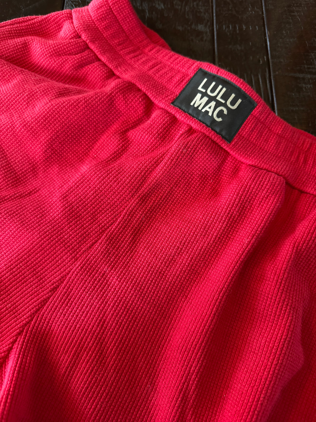 LULU MAC Waffle Shorts - Red