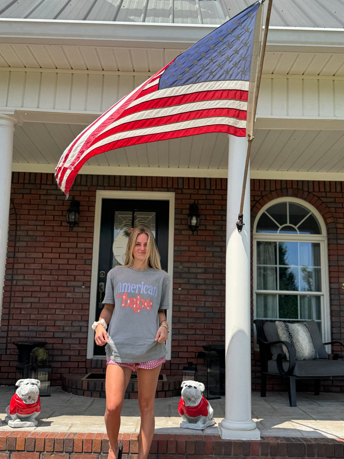 AMERICAN BABE Graphic Tee